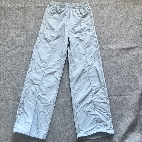 Nike Sportswear Everything Woven Mid-Rise Open-Hem Trousers Sz XS Blue - Picture 2 of 8